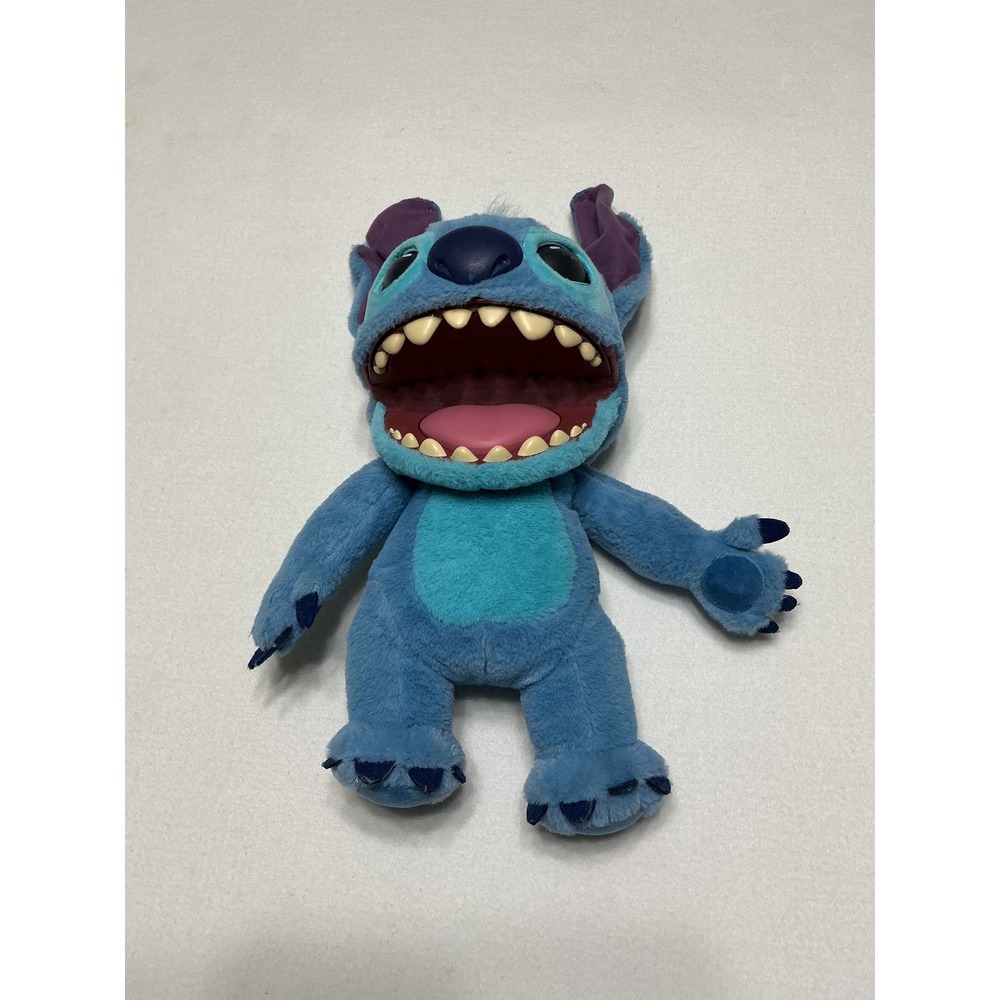 Disney Stitch Puppetronic RealFX Wow Stuff 18in Interactive Animatronic Plush